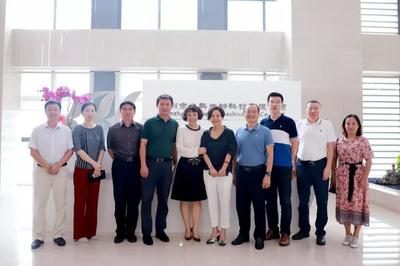 南山區(qū)衛(wèi)健局協(xié)同自貿(mào)區(qū)蛇口人民醫(yī)院調(diào)研深圳生命健康產(chǎn)業(yè)設(shè)施建設(shè)運行情況